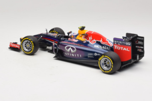 Red Bull RB10 Renault #3 D. Ricciardo Infiniti Red Bull Racing Showcar 2014 Minichamps 1:18 110140003 Druckguss — Bild 5 von 6
