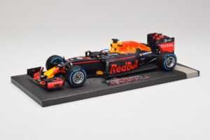 Red Bull RB12 Tag Heuer #3 D. Ricciardo Red Bull Racing Brazilian Grand Prix 2016 Minichamps 1:18 117161203 Resin — Bild 2 von 6
