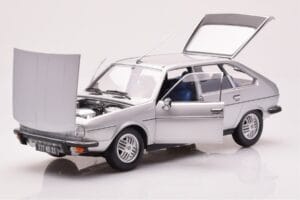 Renault 30 TX Silber Norev 1:18 185272 Druckguss — Bild 2 von 8