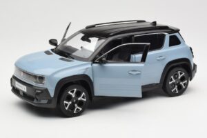 Renault 4 E-Tech Electric Cloud Blue Norev 1:18 185521 Druckguss — Bild 2 von 8