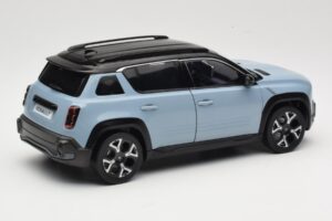 Renault 4 E-Tech Electric Cloud Blue Norev 1:18 185521 Druckguss — Bild 3 von 8