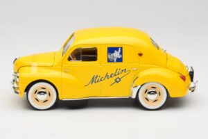 Renault 4CV Michelin Yellow Solido 1:18 82002 Druckguss — Bild 3 von 6