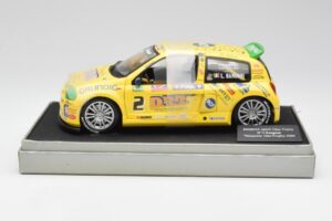 Renault Clio Sport #2 E. Rangoni Renault Clio Trophy Winner 2000 Universal Hobbies 1:18 7711218616 Druckguss — Bild 3 von 6