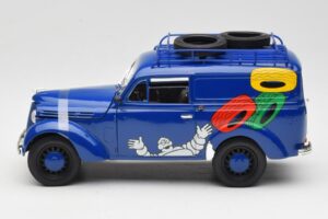 Renault Juvaquatre Michelin Blue Solido 1:18 82008 Druckguss — Bild 4 von 8