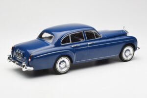 Rolls-Royce Silver Cloud III Flying Spur Mulliner RHD Dunkelblau MCG 1:18 MCG18124 Druckguss — Bild 2 von 6