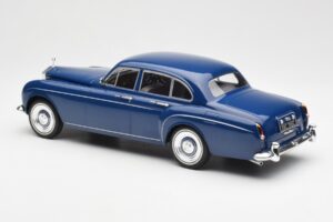 Rolls-Royce Silver Cloud III Flying Spur Mulliner RHD Dunkelblau MCG 1:18 MCG18124 Druckguss — Bild 5 von 6