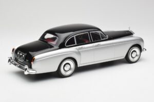 Rolls-Royce Silver Cloud III Mulliner Silber & Schwarz MCG 1:18 MCG18128 Druckguss — Bild 2 von 6