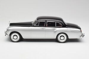 Rolls-Royce Silver Cloud III Mulliner Silber & Schwarz MCG 1:18 MCG18128 Druckguss — Bild 3 von 6