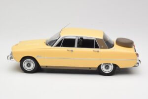 Rover 3500 V8 P6 Creme MCG 1:18 MCG18046 Druckguss — Bild 3 von 6