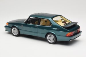 Saab 900 Turbo T16 Airflow Eucalyptus Green DNA 1:18 DNA000095 Druckguss — Bild 5 von 6