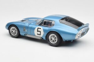 Shelby Cobra Daytona Coupe #5 D. Gurney / B. Bondurant 24 Hours of Le Mans 1964 Exoto 1:18 135190555498 Druckguss — Bild 7 von 8