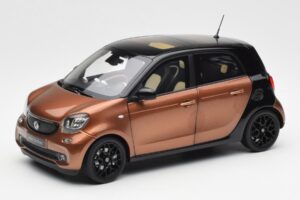 Smart Forfour W453 Schwarz Hazel Braun Norev 1:18 B66960299 Druckguss