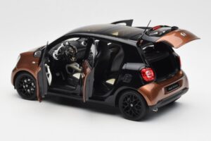 Smart Forfour W453 Schwarz Hazel Braun Norev 1:18 B66960299 Druckguss — Bild 5 von 8