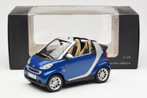 Smart Fortwo W451 Cabrio Blau Silber Minichamps 1:18 Q0022565V001C80Q00 Druckguss — Bild 8 von 8