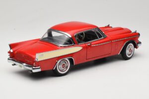 Studebaker Golden Hawk Apache Red Motor City 1:18 80009 Druckguss — Bild 3 von 8