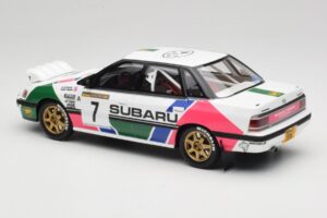 Subaru Legacy RS BC5 Group A #7 C. McRae / D. Ringer Rally Sweden 1992 Otto 1:18 OT1158 Resin — Bild 5 von 6
