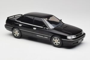 Subaru Legacy RS Schwarz IXO 1:18 18CMC131A Druckguss — Bild 4 von 6