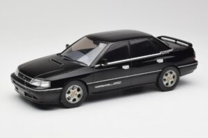 Subaru Legacy RS Schwarz IXO 1:18 18CMC131A Druckguss