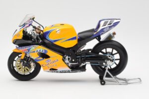 Suzuki GSX-R 1000 Team Alstare Corona Extra T. Corser WSB 2005 Minichamps 1:12 122052211 Druckguss