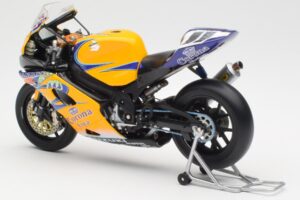 Suzuki GSX-R 1000 Team Alstare Corona Extra T. Corser WSB 2005 Minichamps 1:12 122052211 Druckguss — Bild 5 von 6