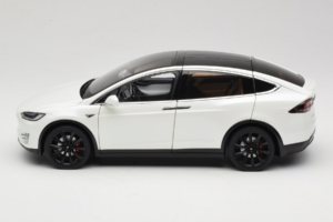 Tesla Model X Weiß OEM 1:18 TESLA001 Druckguss — Bild 4 von 8