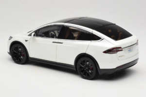 Tesla Model X Weiß OEM 1:18 TESLA001 Druckguss — Bild 7 von 8