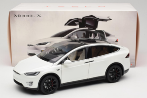Tesla Model X Weiß OEM 1:18 TESLA001 Druckguss — Bild 8 von 8
