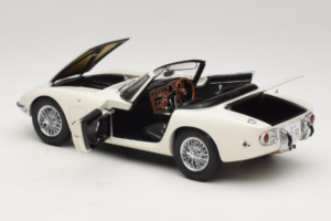 Toyota 2000 GT Cabriolet Weiß James Bond Collection AUTOart 1:18 78731 Druckguss — Bild 5 von 8