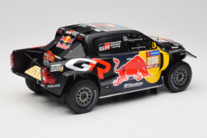 Toyota GR DKR Hilux Evo #206 L. Moraes / A. Monleon Rally Dakar 2024 IXO 1:18 18RMC238A Druckguss — Bild 2 von 6