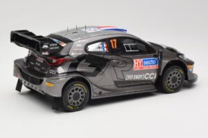 Toyota GR Yaris Rally1 #17 Toyota Gazoo Racing WRT S. Ogier / V. Landais Rally Finland 2024 IXO 1:18 18RMC216 Druckguss — Bild 2 von 6