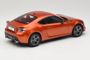 Toyota GT86 Rot Century Dragon 1:18 CD01 Druckguss — Bild 3 von 8
