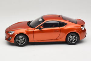 Toyota GT86 Rot Century Dragon 1:18 CD01 Druckguss — Bild 4 von 8