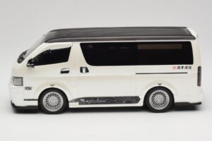 Toyota Hiace Super GL Pearl White Otto 1:18 OT1136 Resin — Bild 3 von 6