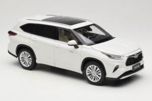 Toyota Highlander XU70 Weiß OEM 1:18 26071-2011 Druckguss — Bild 6 von 8