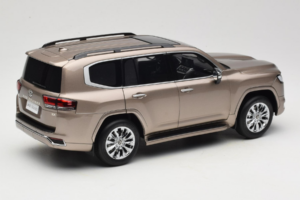 Toyota Land Cruiser LC300 ZX Gold LCD 1:18 LCD18013-ZX-GO Druckguss — Bild 3 von 8