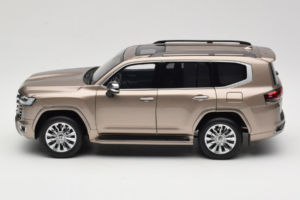Toyota Land Cruiser LC300 ZX Gold LCD 1:18 LCD18013-ZX-GO Druckguss — Bild 4 von 8