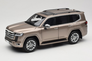 Toyota Land Cruiser LC300 ZX Gold LCD 1:18 LCD18013-ZX-GO Druckguss