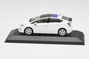 Toyota Prius XW30 Super Weiß Minichamps 1:43 PRIUS001 Druckguss
