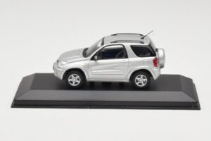 Toyota RAV4 XA20 Silber Helles Interieur Minichamps 1:43 31434205 Druckguss