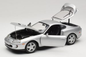 Toyota Supra A80 Silber Kyosho 1:18 8847 Druckguss — Bild 2 von 8