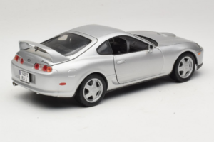 Toyota Supra A80 Silber Kyosho 1:18 8847 Druckguss — Bild 3 von 8