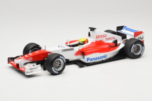 Toyota TF105 #17 R. Schumacher Panasonic Toyota Racing Showcar 2005 Minichamps 1:18 100050087 Druckguss