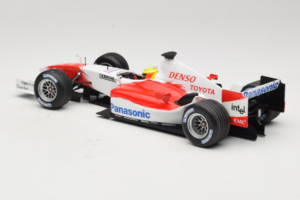Toyota TF105 #17 R. Schumacher Panasonic Toyota Racing Showcar 2005 Minichamps 1:18 100050087 Druckguss — Bild 5 von 7