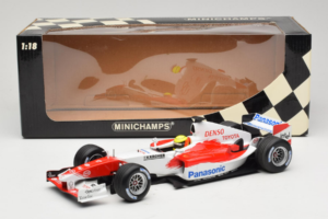 Toyota TF105 #17 R. Schumacher Panasonic Toyota Racing Showcar 2005 Minichamps 1:18 100050087 Druckguss — Bild 7 von 7