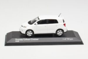 Toyota Urban Cruiser Weiß Minichamps 1:43 400166960 Druckguss