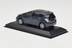 Toyota Verso Grey Metallic Minichamps 1:43 TOYOTA011 Druckguss — Bild 3 von 4