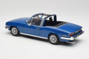 Triumph Stag Mk1 Sapphire Blue Revell 1:18 8815 Druckguss — Bild 7 von 8