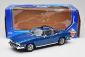 Triumph Stag Mk1 Sapphire Blue Revell 1:18 8815 Druckguss — Bild 8 von 8