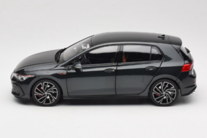 Volkswagen Golf GTI Mk8 Schwarz Metallic Norev 1:18 188591 Druckguss — Bild 4 von 8