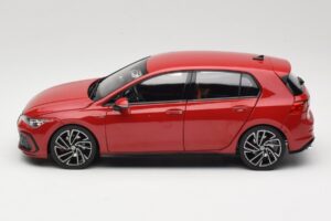 Volkswagen Golf GTI Mk8 Tornado Red Norev 1:18 188595 Druckguss — Bild 4 von 8